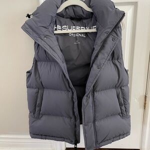 Aritzia The Super Puff Vest-cliMATTE